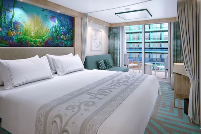 Photo of cabin: Deluxe Reef View Stateroom with Verandah