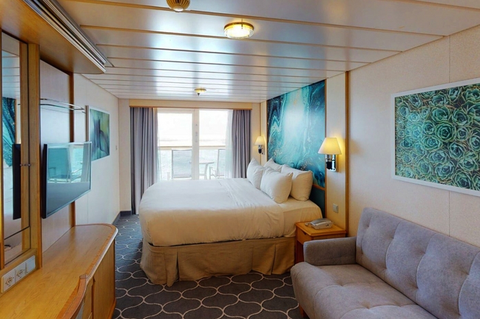 Photo of cabin: Spacious Sunset Balcony