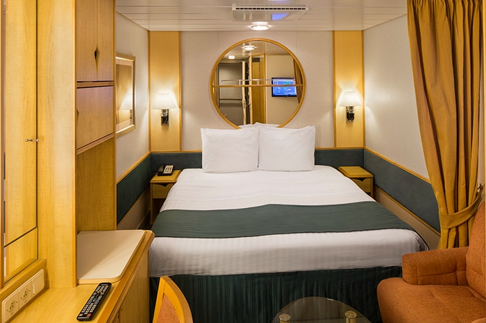 Photo of cabin: Interior Quad Guaranteed