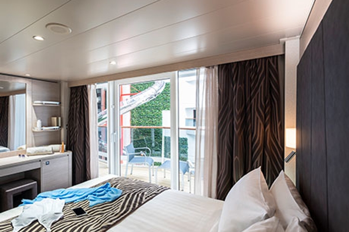 Photo of cabin: Deluxe Balcony  With Promenade & Ocean View Fantastica