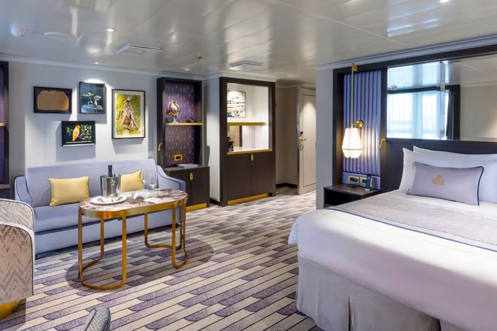 Photo of cabin: Queen Suite