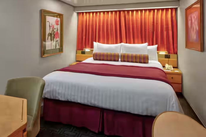 Photo of cabin: Large/Standard Inside Stateroom