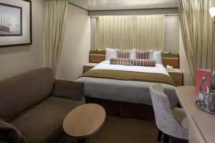 Photo of cabin: Large Interior Stateroom