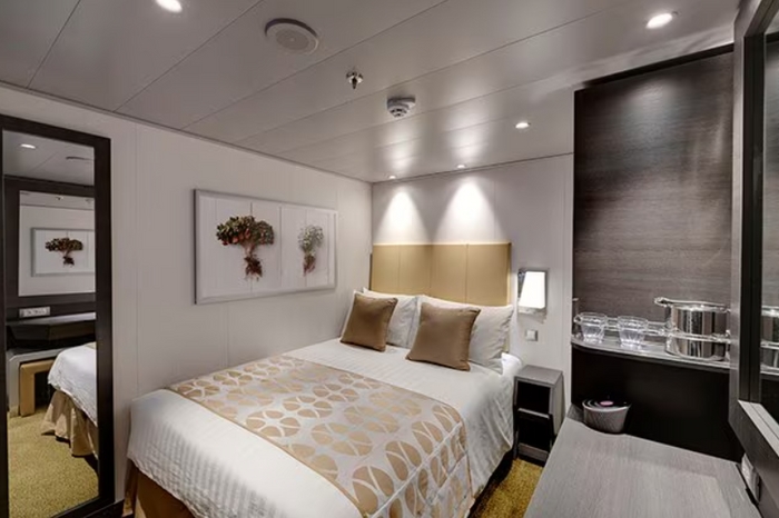 Photo of cabin: DELUXE INTERIOR FANTASTICA