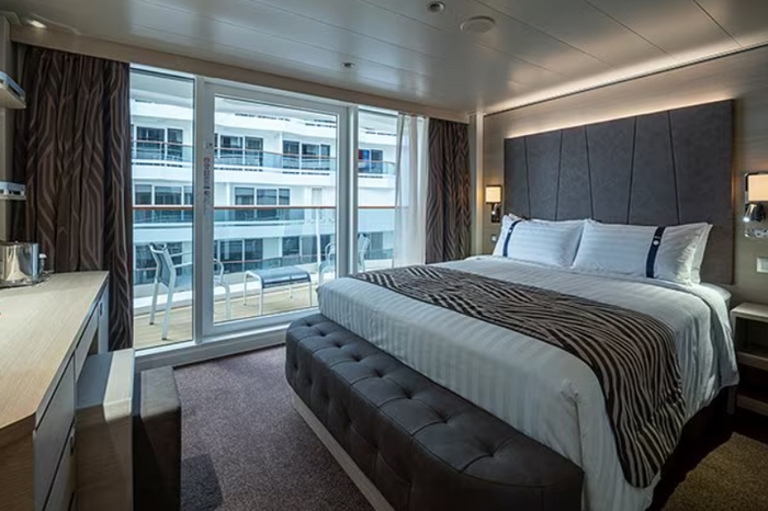 Photo of cabin: Deluxe Balcony  With Promenade View Fantastica