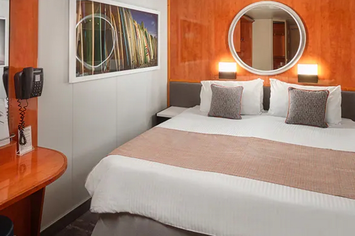 Photo of cabin: Inside