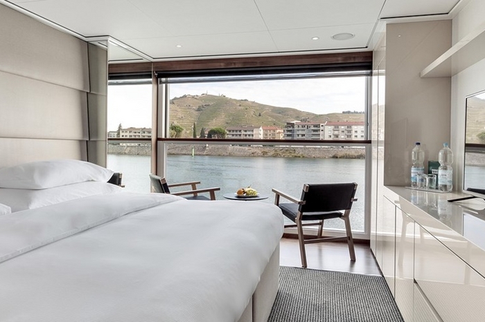 Photo of cabin: Emerald Panorama Balcony Suite