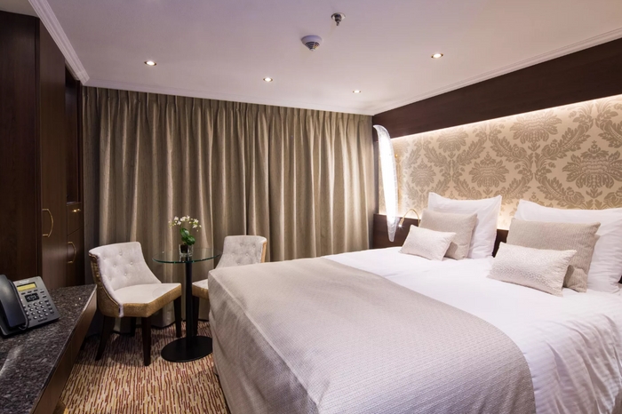 Photo of cabin: Suite - Emerald Deck