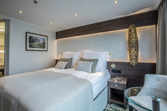 Photo of cabin: Suite - Emerald Deck