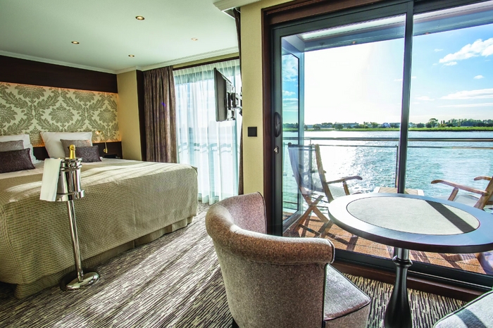 Photo of cabin: Diamond Deck (Upper) - Deluxe Balcony Suite