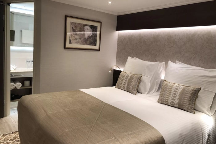 Photo of cabin: Emerald Deck Suite (Lower)