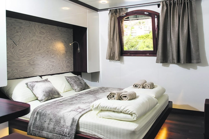 Photo of cabin: Main Deck