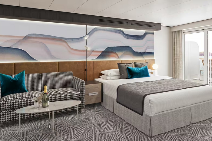 Photo of cabin: Forward-Facing Club Balcony Suite With Large Balcony