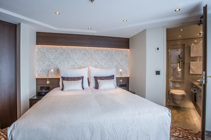 Photo of cabin: Superior Suite - Ruby Deck