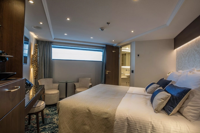 Photo of cabin: Superior Suite - Emerald Deck