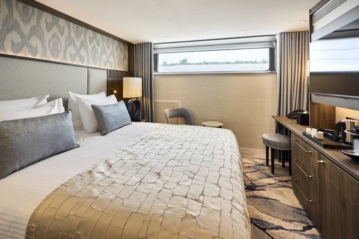 Photo of cabin: Emerald Deck Standard Cabin