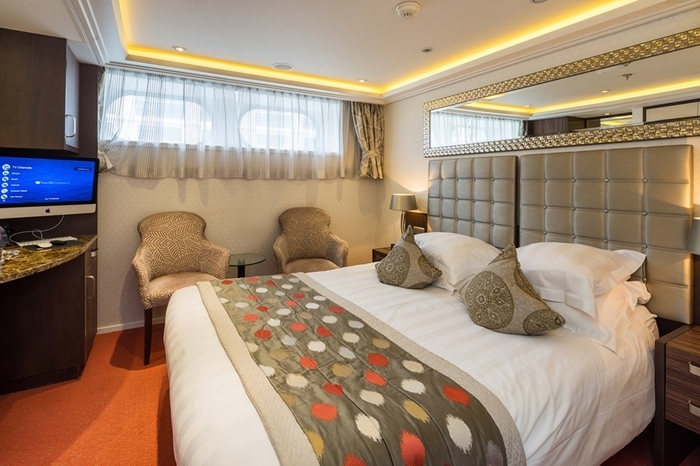 Photo of cabin: Fixed Window