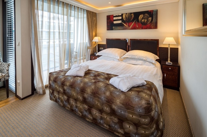 Photo of cabin: Twin Balcony