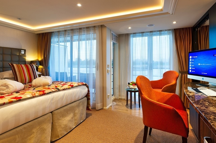 Photo of cabin: Twin Balcony