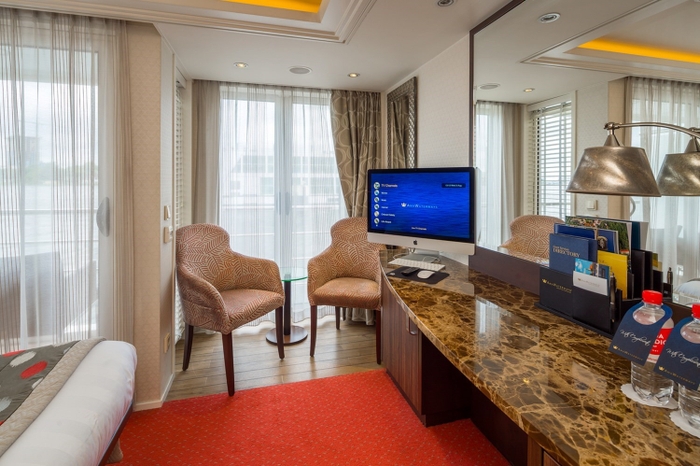 Photo of cabin: Twin Balcony