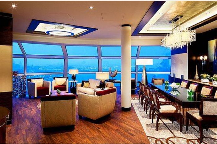 Photo of cabin: Reflection Suite