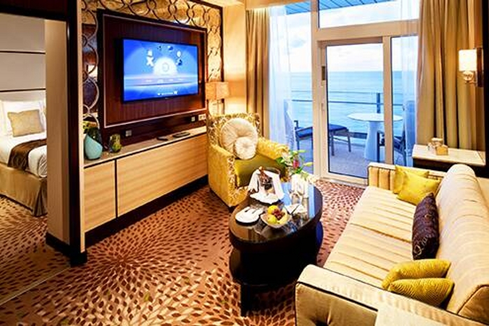 Photo of cabin: Signature Suite