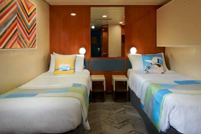 Photo of cabin: Sail Away Inside