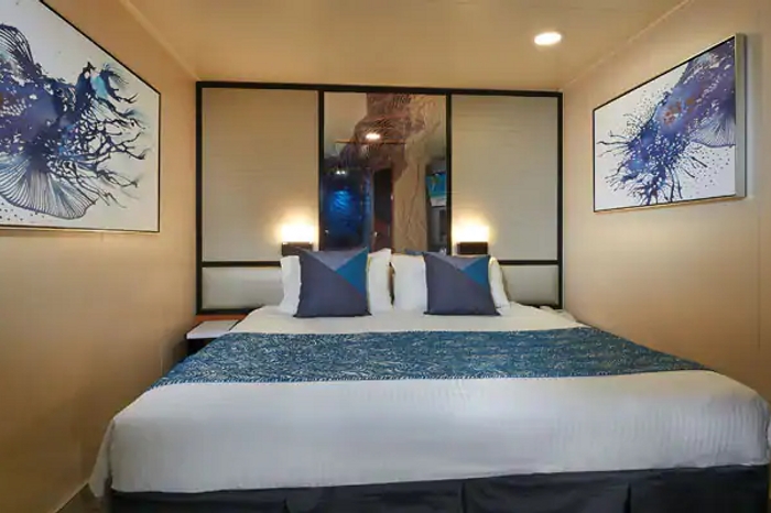 Photo of cabin: Inside