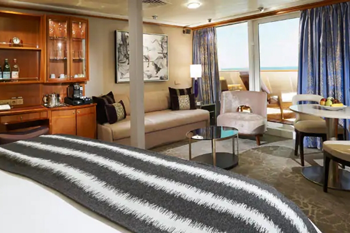 Photo of cabin: Forward-Facing Penthouse with Balcony