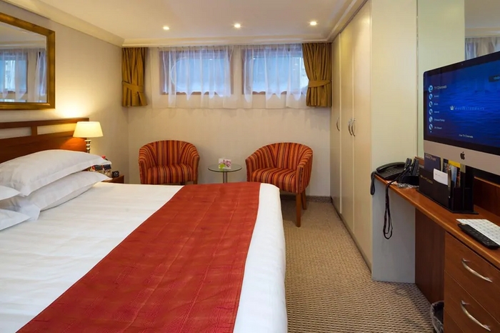 Photo of cabin: Fixed Window