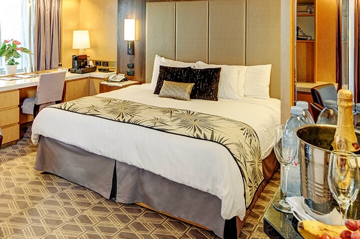 Photo of cabin: Neptune Suite