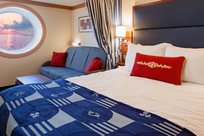 Photo of cabin: Deluxe Oceanview Stateroom