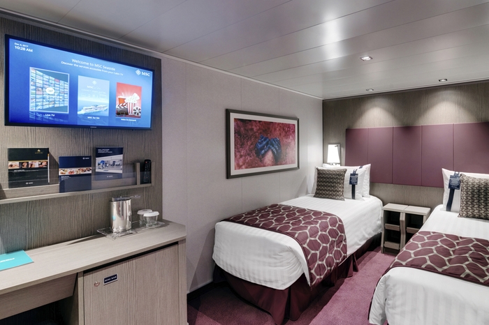 Photo of cabin: DELUXE INTERIOR FANTASTICA