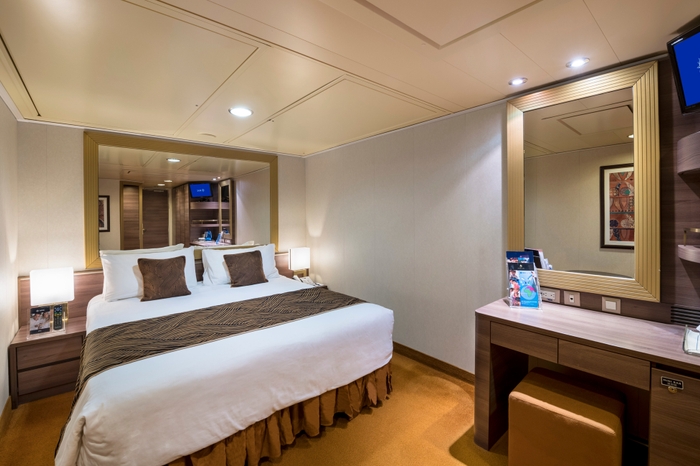 Photo of cabin: DELUXE INTERIOR FANTASTICA