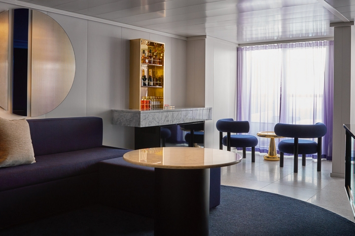 Photo of cabin: Posh Suite