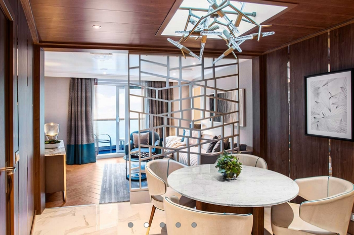 Photo of cabin: Sky Suite