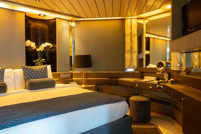 Photo of cabin: The Stargazer Suite