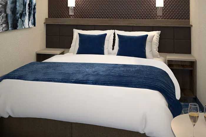 Photo of cabin: Solo Inside