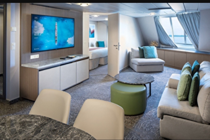 Photo of cabin: Sunset Sky Suite