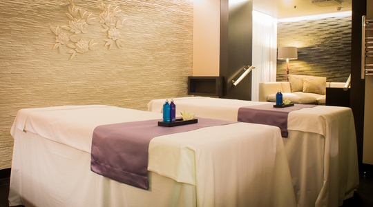 Freshwater Pools & Hot Tubs