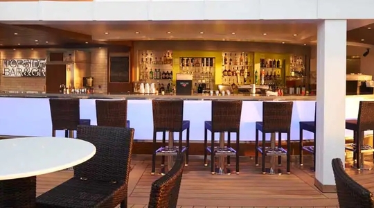 Topsiders Bar & Grill