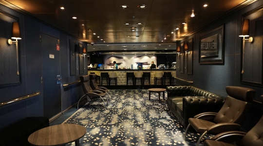 Blue Bar & Lounge