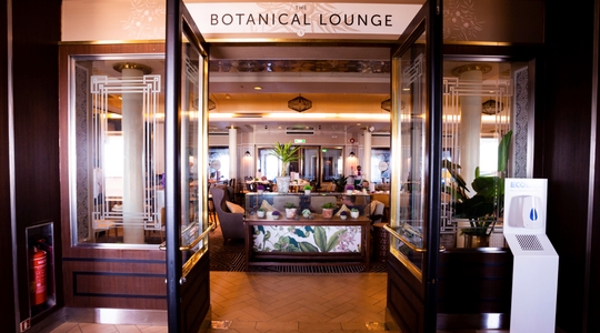 Botanical Lounge