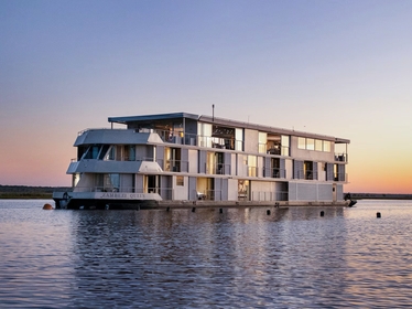 AmaWaterways Zambezi Queen