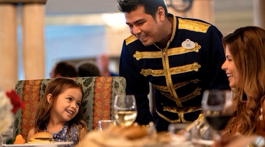 Royal Court Royal Tea